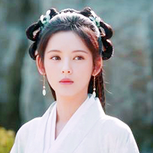 秦真真（チン ジェンジェン）